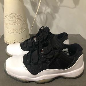Jordan 11 Retro Low Reverse Concord